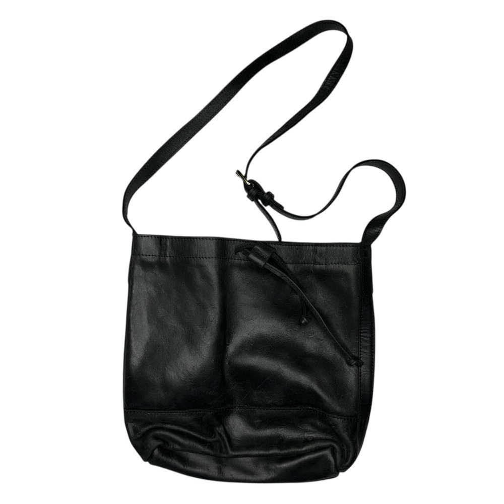 Fashionable Black Leather Bucket Bag VGUC